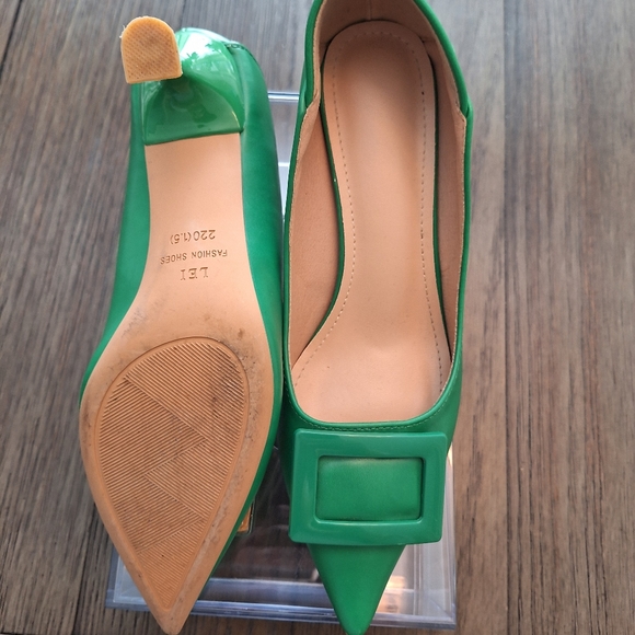 LEI heels - Picture 3 of 4